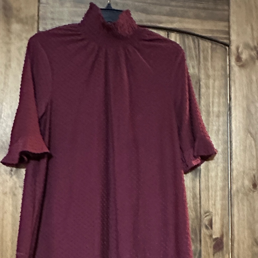 Lee Burgundy Textured Apparel